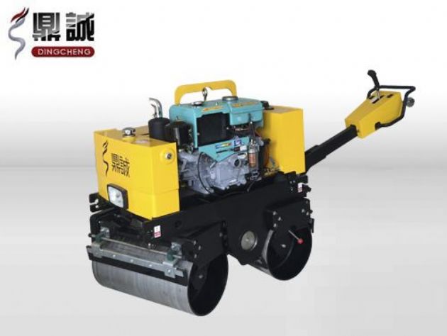 點(diǎn)擊查看詳細(xì)信息<br>標(biāo)題：DC-840-I全液壓手扶雙鋼輪壓路機(jī) 閱讀次數(shù)：13482