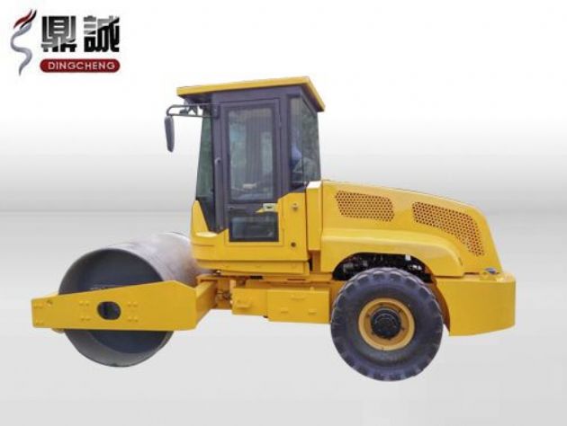 點(diǎn)擊查看詳細(xì)信息<br>標(biāo)題：6噸單鋼輪振動(dòng)壓路機(jī) 閱讀次數(shù)：12477