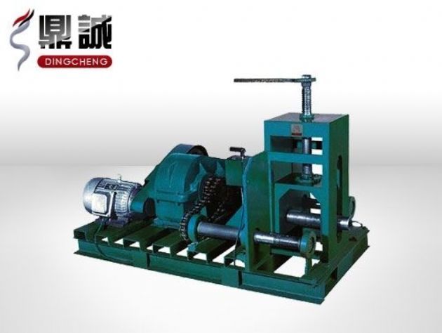 點擊查看詳細信息<br>標題：臥式多功能滾動彎管機 閱讀次數(shù)：4567