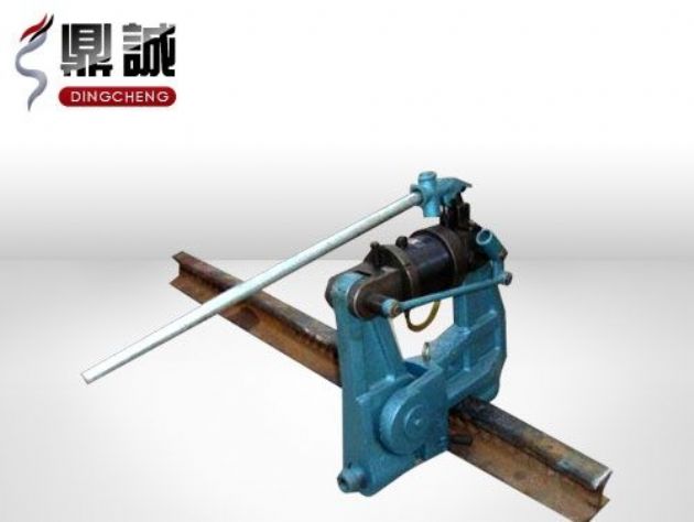 點(diǎn)擊查看詳細(xì)信息<br>標(biāo)題：液壓鋼軌擠孔機(jī) 閱讀次數(shù)：4203